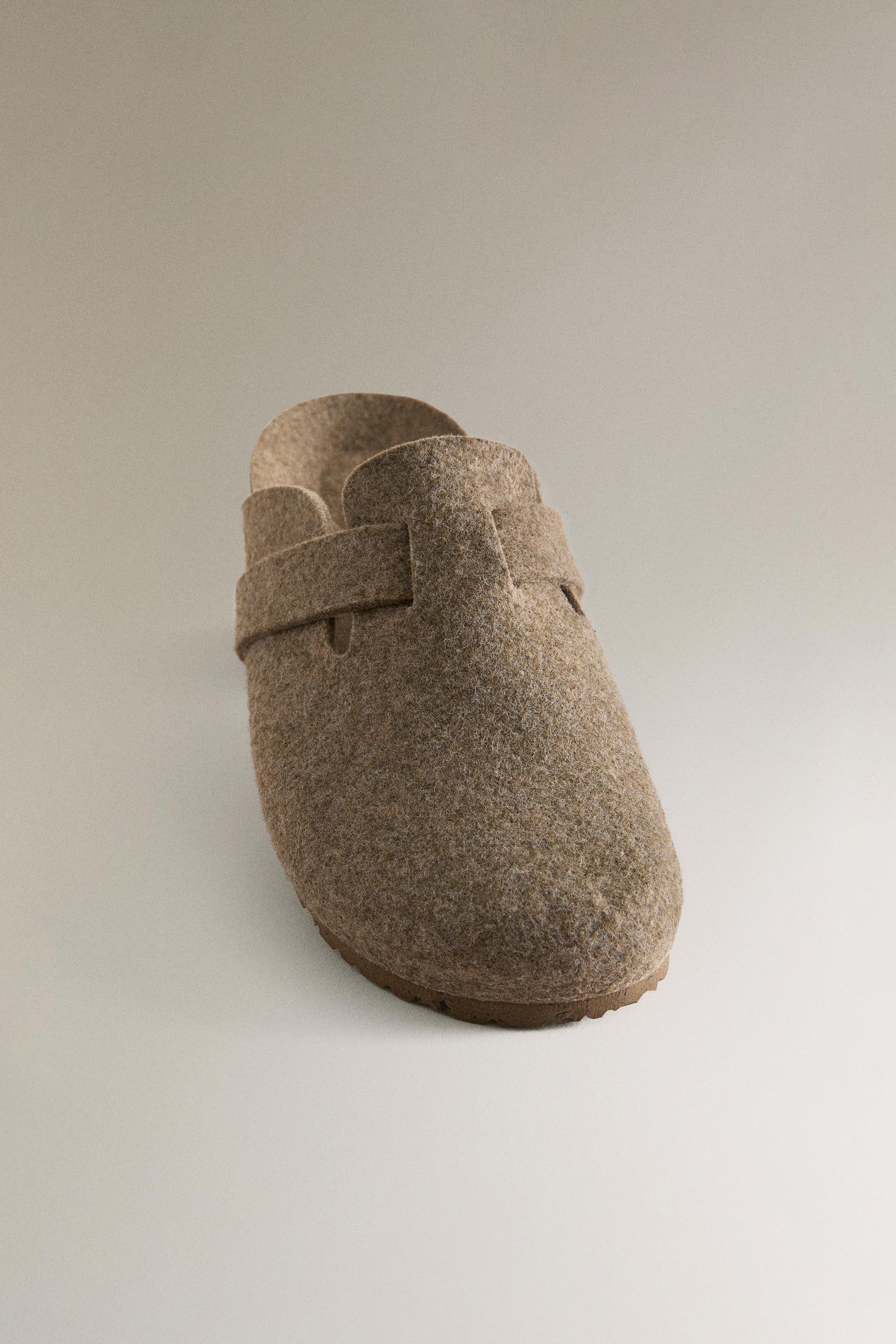 FELT CLOGS WITH STRAP